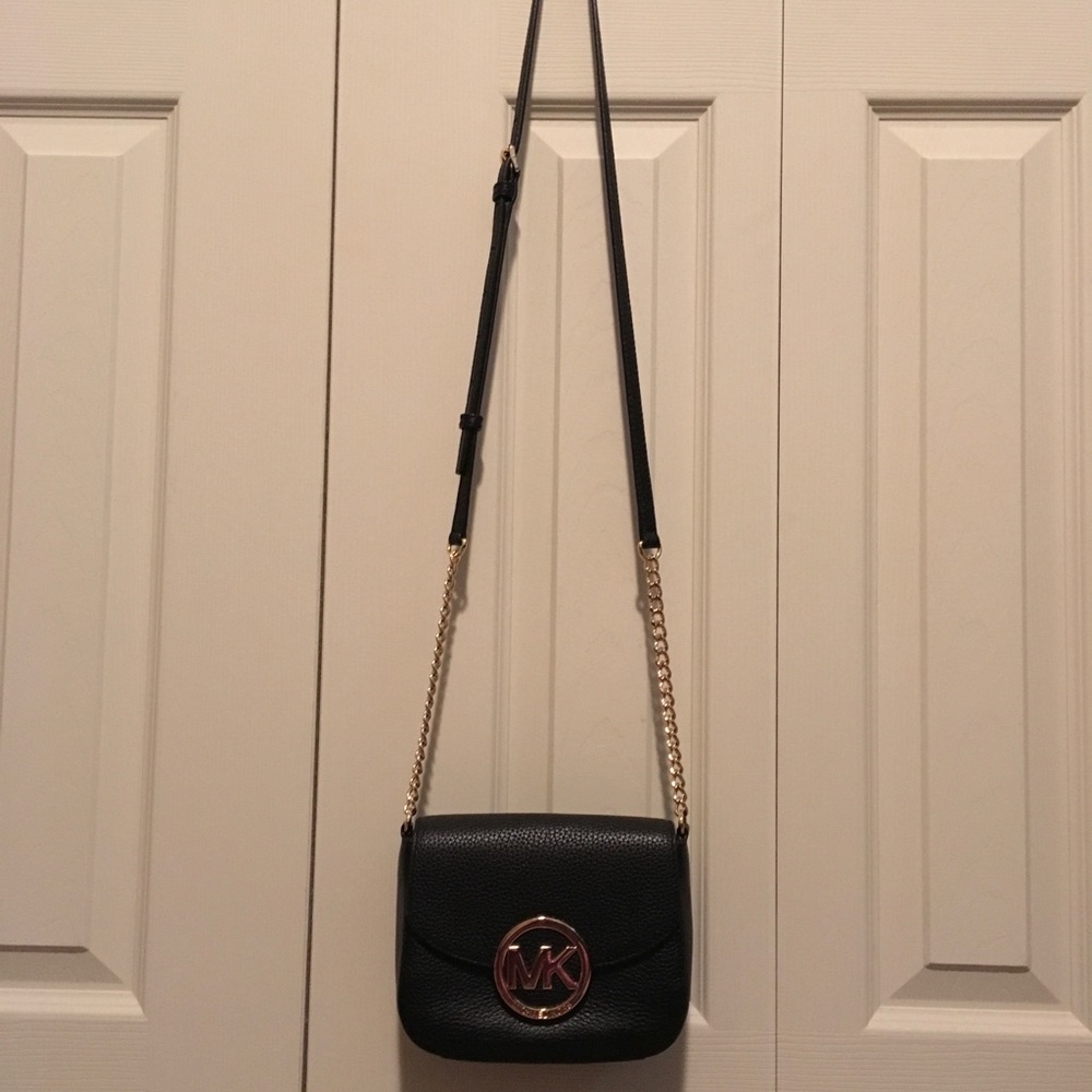 ‼️ price drop ‼️ Michael Kors small crossbody bag